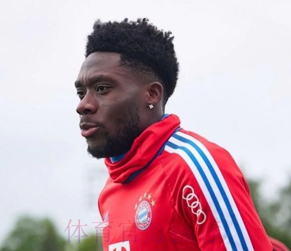 与皇马的转会传闻？戴维斯:等美洲杯结束后再说